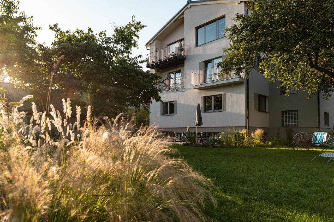 K-House Hotel Lipótszentmiklós Kültér fotó