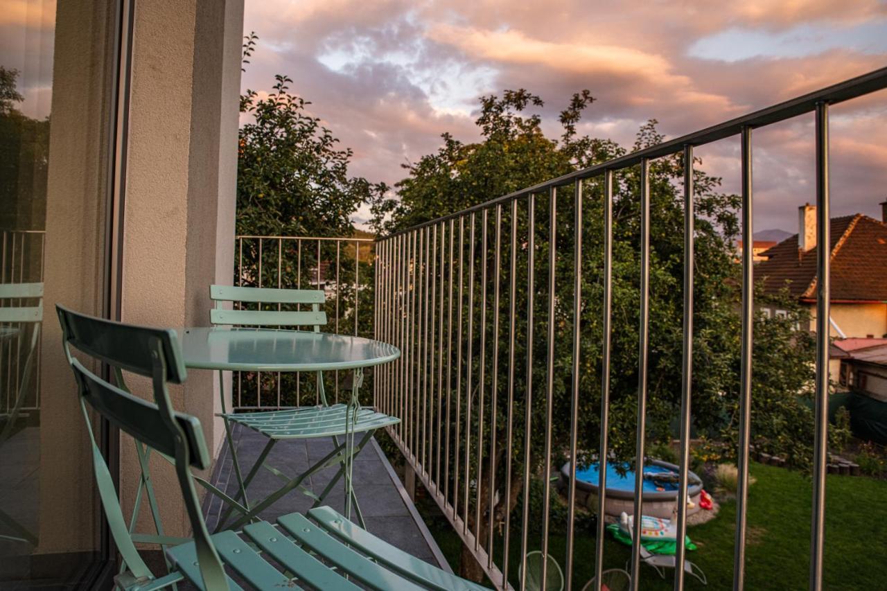 K-House Hotel Lipótszentmiklós Kültér fotó