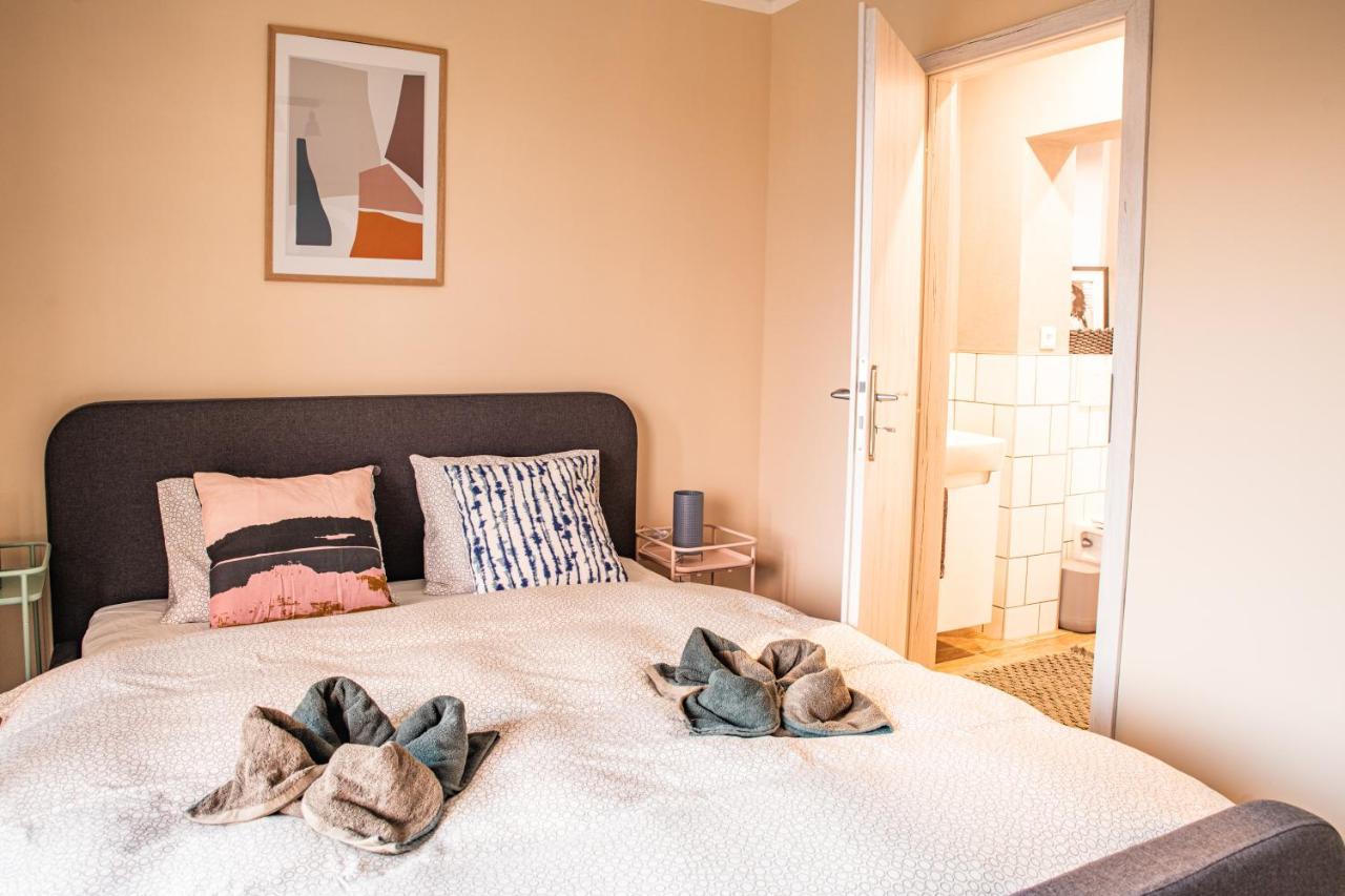K-House Hotel Lipótszentmiklós Kültér fotó